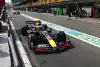 Bild zum Inhalt: Dreimal rote Flagge und Bestzeit für Verstappen beim Auftakt in Baku