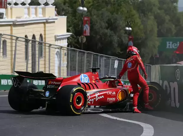 Charles Leclerc (Ferrari) verunfallt im Training zum Formel-1-Rennen in Baku 2024 Titel-Bild zur News: Charles Leclerc (Ferrari) verunfallt im Training zum Formel-1-Rennen in Baku 2024