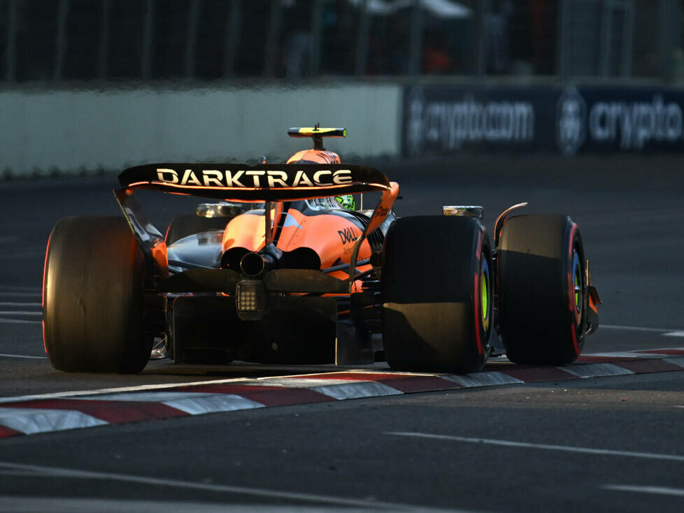 Lando Norris (McLaren MCL38) beim Formel-1-Rennen in Baku 2024