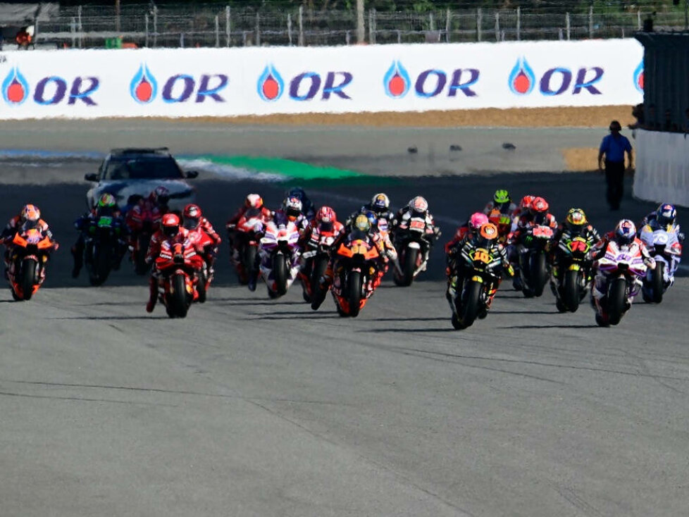 Start zum MotoGP-Sprint auf dem Buriram International Circuit in Thailand 2023