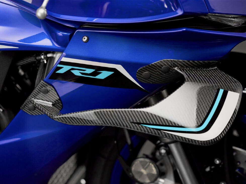 Yamaha R1 Winglets