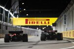 George Russell (Mercedes) und Carlos Sainz (Ferrari) 