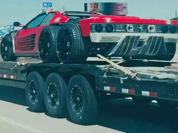 Ferrari Testarossa 6x6 Titel-Bild zur News: Ferrari Testarossa 6x6