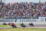 WSBK Start Cremona vor vollen Tribünen
