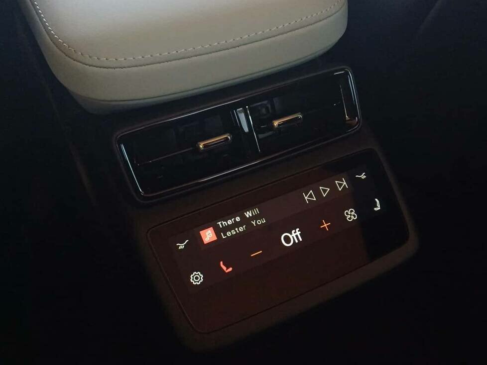 Polestar 4