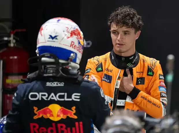 Max Verstappen und Lando Norris nach dem Formel-1-Rennen 2024 in Singapur Titel-Bild zur News: Max Verstappen und Lando Norris nach dem Formel-1-Rennen 2024 in Singapur