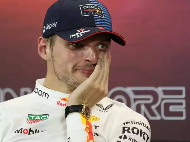 Max Verstappen in der FIA-Pressekonferenz in Singapur 2024 Titel-Bild zur News: Max Verstappen in der FIA-Pressekonferenz in Singapur 2024