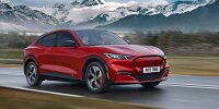 Ford Mustang Mach-E: Fahraufnahme von schräg vorne