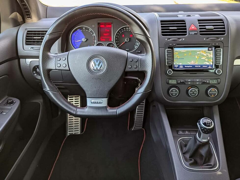 VW Golf GTI Edition 30 (2009)