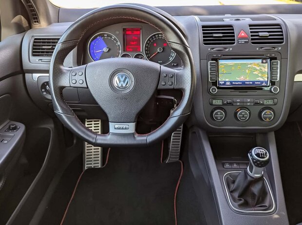 VW Golf GTI Edition 30 (2009) VW Golf GTI Edition 30 (2009)