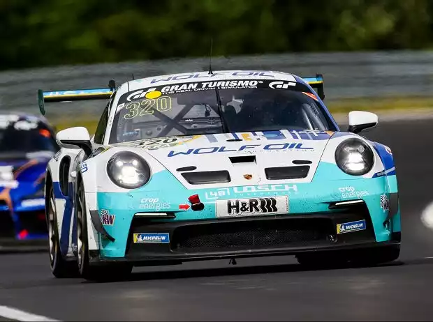 Titel-Bild zur News: Der Teamchef von Four Motors, hier mit einem Porsche 911 GT3 Cup, kritisiert die Trägheit in der Autobranche