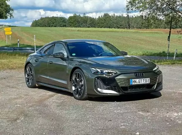 Audi RS e-tron GT Performance (2024): Das Exterieur Titel-Bild zur News: Audi RS e-tron GT Performance (2024): Das Exterieur