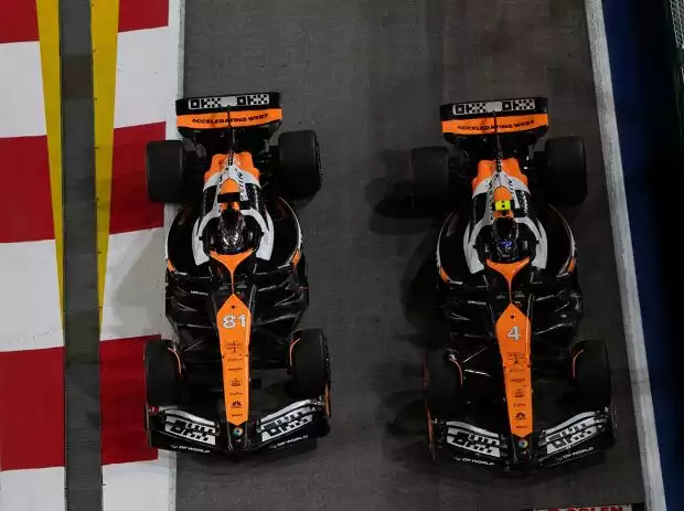 Lando Norris und Oscar Piastri (McLaren MCL38) beim Formel-1-Rennen in Singapur 2024 Titel-Bild zur News: Lando Norris und Oscar Piastri (McLaren MCL38) beim Formel-1-Rennen in Singapur 2024