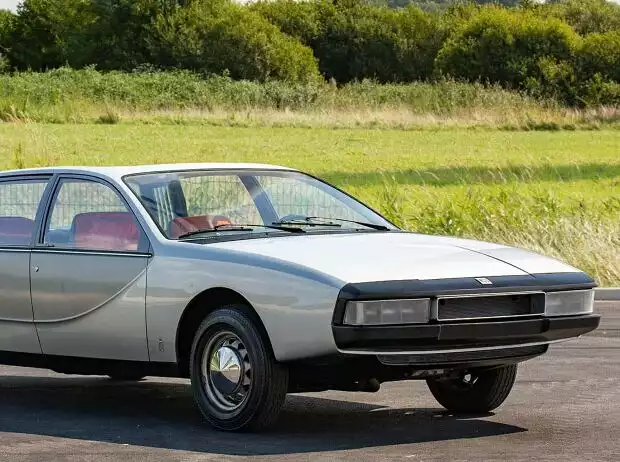 NSU Ro 80 2 Porte +2 (1971) Titel-Bild zur News: NSU Ro 80 2 Porte +2 (1971)