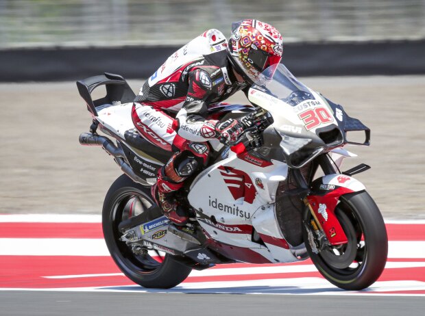 Takaaki Nakagami Takaaki Nakagami