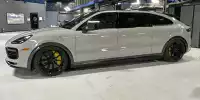 Bild zum Inhalt: Mark Zuckerberg hat diesen bizarren Porsche Cayenne entworfen