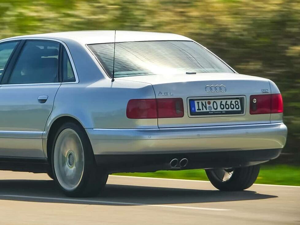 Audi A8 6.0 L (2002)