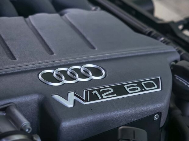 Audi A8 6.0 L (2002) Audi A8 6.0 L (2002)