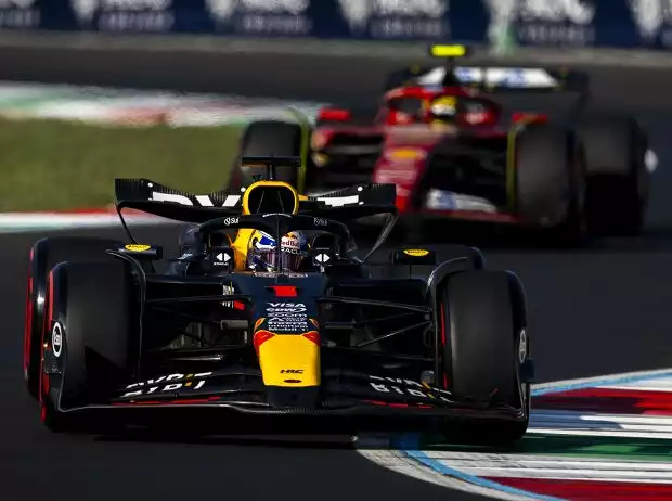 Titel-Bild zur News: Max Verstappen und Carlos Sainz beim Formel-1-Rennen in Monza 2024