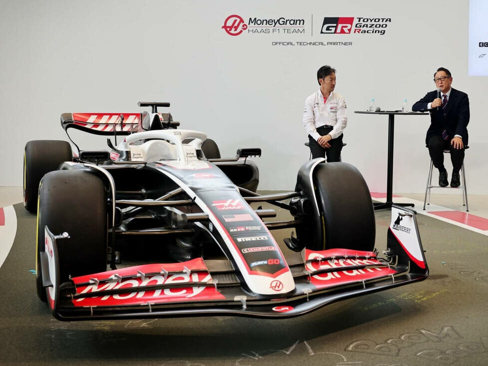 Ayao Komatsu und Akio Toyoda