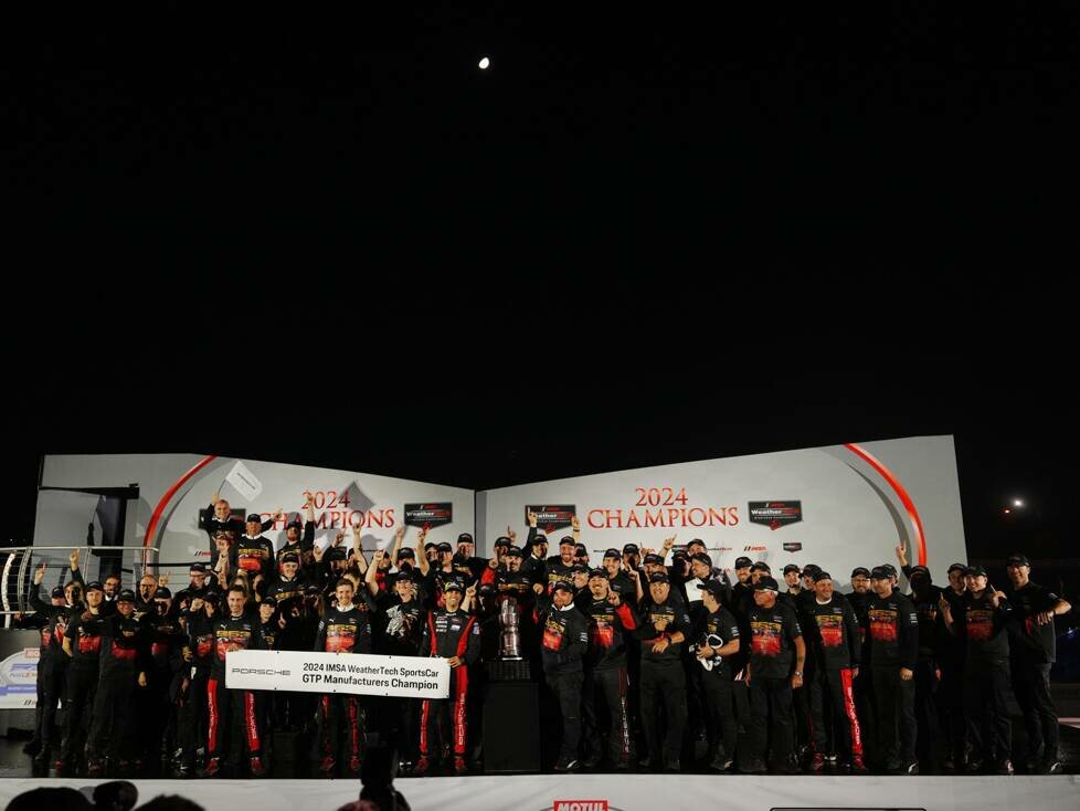 Porsche Penske Motorsport feiert den Titel in der GTP