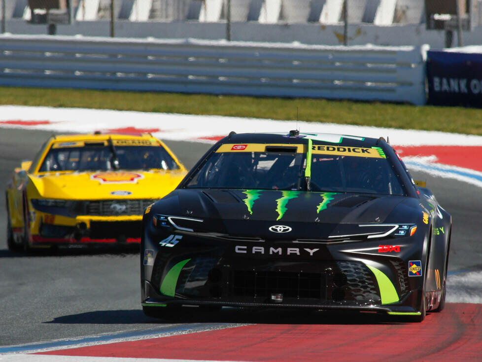 Tyler Reddick, Joey Logano