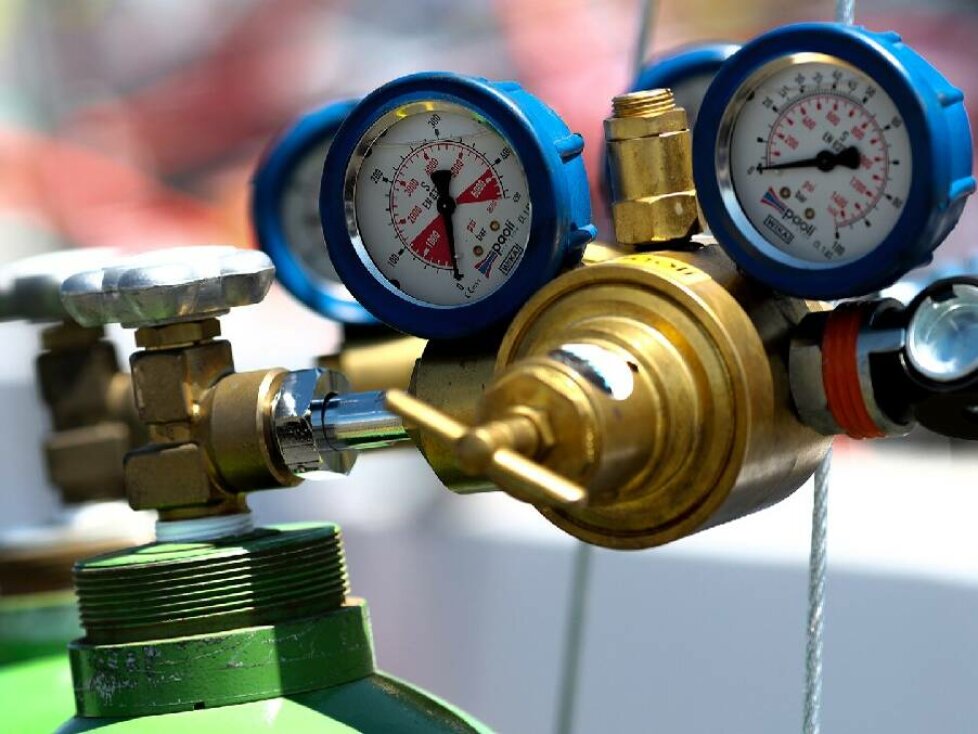 Manometer einer Druckluftflasche (Symbolbild)