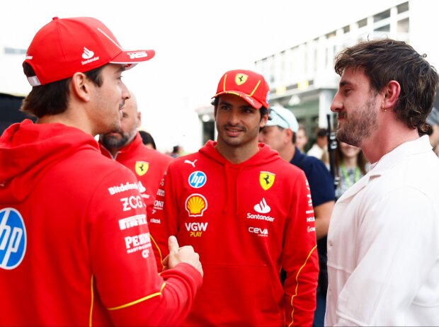 Die Ferrari-Stars Charles Leclerc und Carlos Sainz, hier mit Paul Mescal in Austin Die Ferrari-Stars Charles Leclerc und Carlos Sainz, hier mit Paul Mescal in Austin