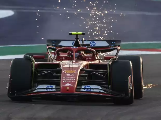 Carlos Sainz im Ferrari SF-24 beim Formel-1-Rennen in Austin 2024 Titel-Bild zur News: Carlos Sainz im Ferrari SF-24 beim Formel-1-Rennen in Austin 2024