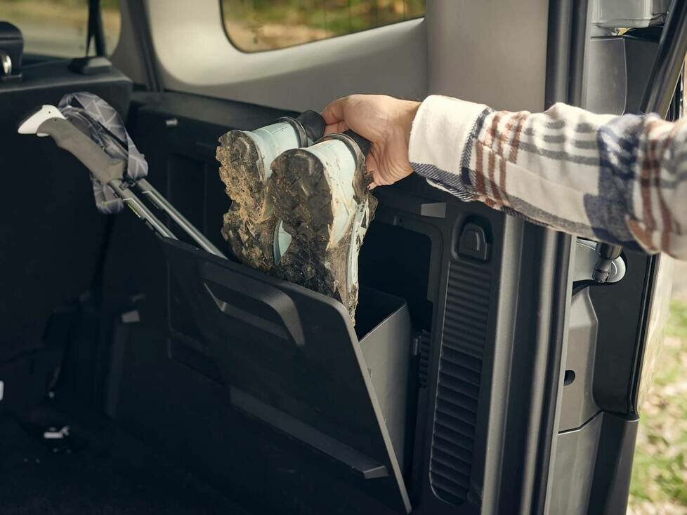 Ford E-Tourneo Courier