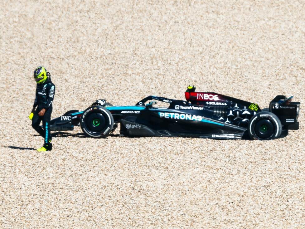 Lewis Hamilton nach seinem Ausfall beim Formel-1-Rennen in Austin 2024
