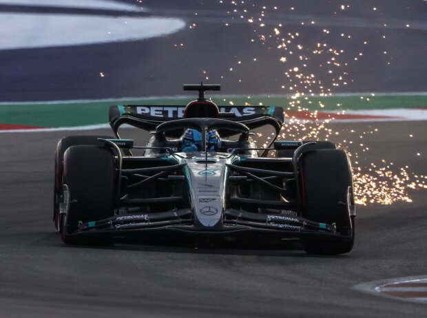 George Russell im Mercedes W15 beim Formel-1-Rennen in Austin 2024 George Russell im Mercedes W15 beim Formel-1-Rennen in Austin 2024