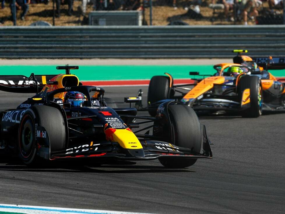 Max Verstappen und Lando Norris beim Formel-1-Rennen in Austin 2024