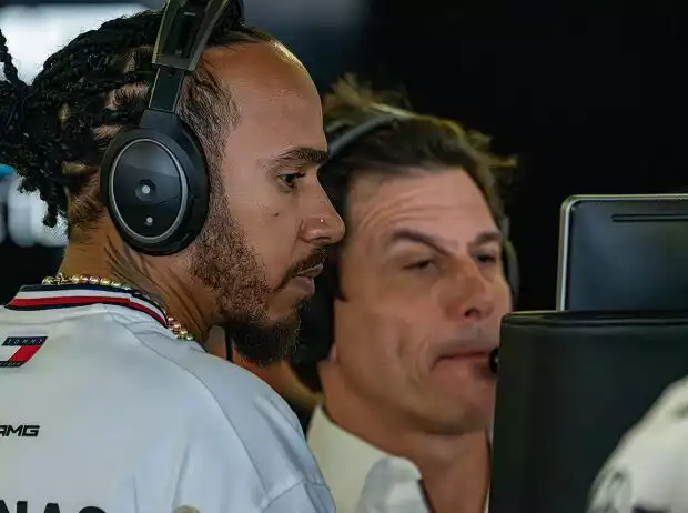 Lewis Hamilton, Toto Wolff Titel-Bild zur News: Lewis Hamilton, Toto Wolff