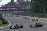 Carlos Sainz (Ferrari) und Max Verstappen (Red Bull) 