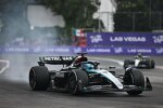 George Russell (Mercedes) und Lewis Hamilton (Mercedes) 