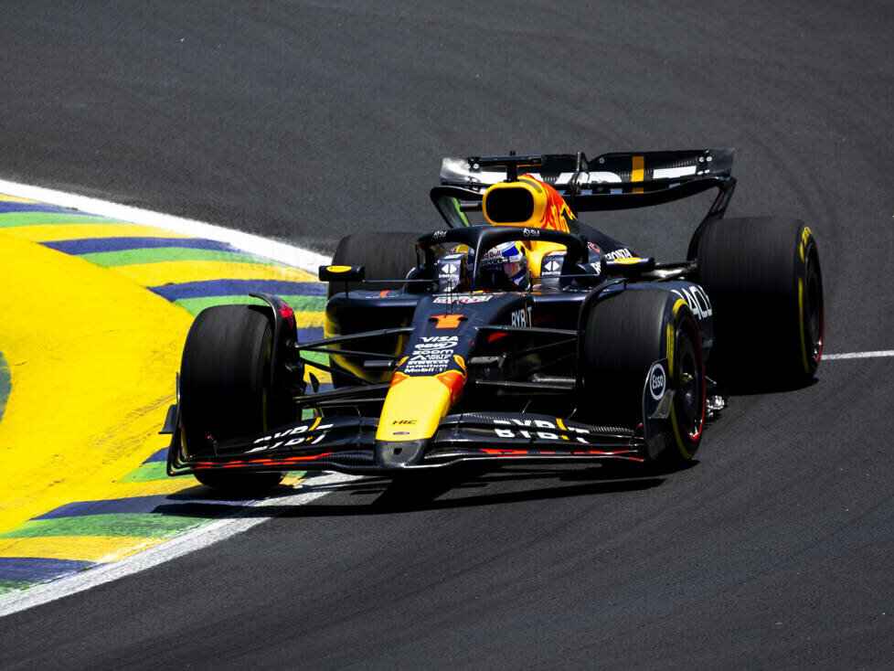 Max Verstappen (Red Bull RB20) beim Formel-1-Rennen in Brasilien 2024