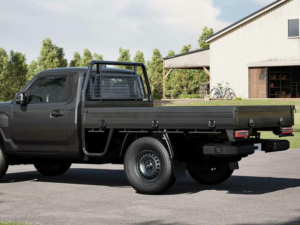Der Tasman ist der erste Pick-up von Kia, und wie bei den meisten Pick-ups gibt es eine Basisversion mit Stahlrädern und einer Pritsche.