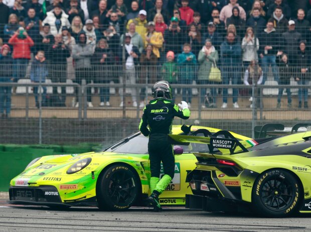 Thomas Preining gehörte zu den ersten Gratulanten nach Bortolottis Titelgewinn