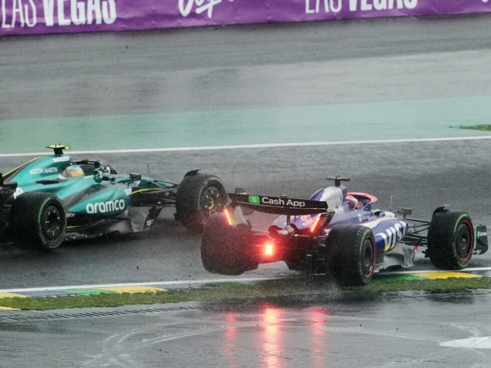Fernando Alonso, Liam Lawson