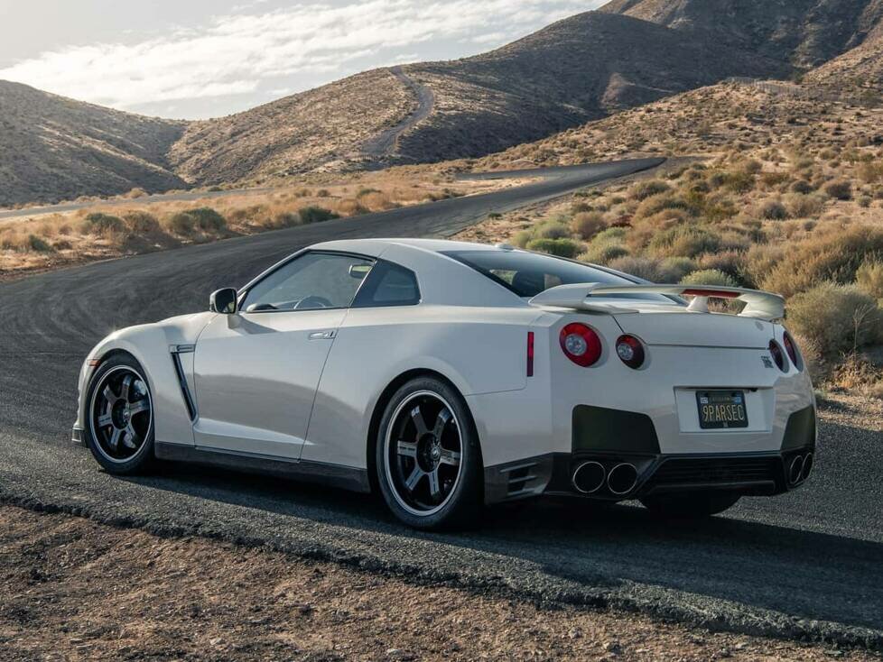 Nissan R35 GT-R
