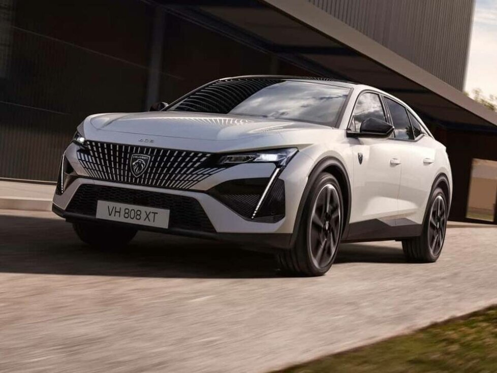 Peugeot E-408 (2025)