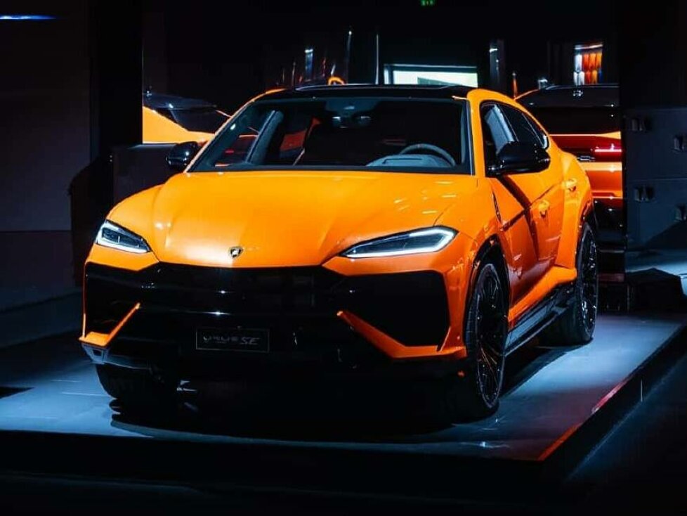 2025 Lamborghini Urus SE