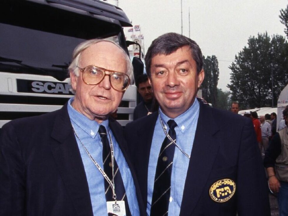 Formel-1-Rennarzt Sid Watkins mit Formel-1-Rennleiter Roland Bruynseraede (rechts)