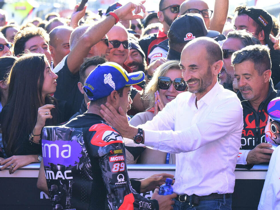 MootGP-Weltmeister 2024: Jorge Martin, mit Claudio Domenicali