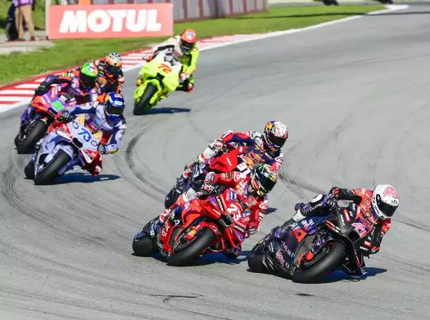 Enea Bastianini, Aleix Espargaro Titel-Bild zur News: Enea Bastianini, Aleix Espargaro
