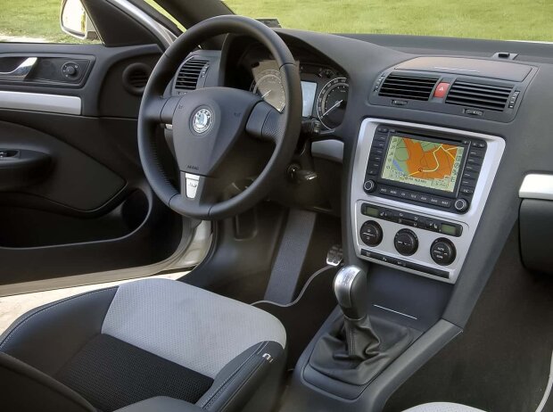 Skoda Octavia II (2004-2012) Skoda Octavia II (2004-2012)