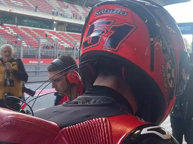 Der Helm von Michele Pirro, angeschlossen an das Funksystem Titel-Bild zur News: Der Helm von Michele Pirro, angeschlossen an das Funksystem