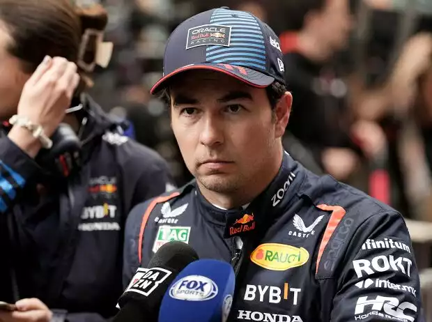 Sergio Perez stellt sich nach dessen verbaler Entgleisung gegen seinen Vater Titel-Bild zur News: Sergio Perez stellt sich nach dessen verbaler Entgleisung gegen seinen Vater