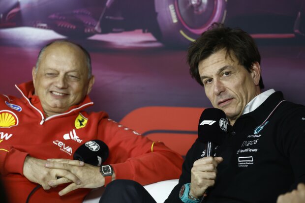 Toto Wolff Ferrari Ferrari F1 ~Frederic Vasseur (Ferrari) und Toto Wolff (Mercedes)~ Toto Wolff Ferrari Ferrari F1 ~Frederic Vasseur (Ferrari) und Toto Wolff (Mercedes)~